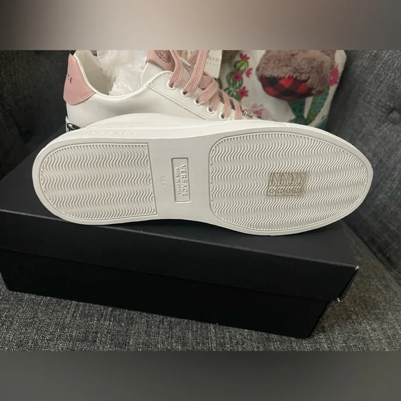 authentic Versace sneakers size 38.5 - Picture 5 of 11